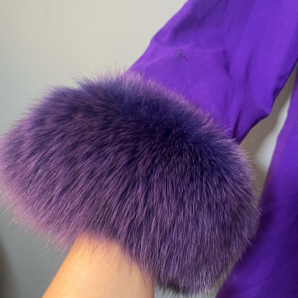 LILY and Taylor New York Fox Fur Sleeve Blazer and Skirt Suit Size 12 - Picture 2 of 6